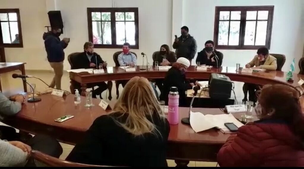 716701F9-3949-4A41-8296-218CAAAABD74