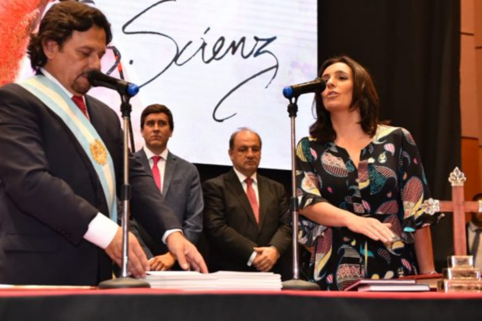 56A91C1A-B9B9-4448-9F8D-EAD96DAFB270