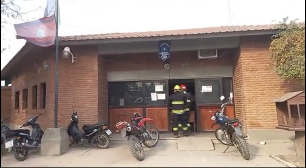 0702B589-7164-401F-AB2E-5DA988545ADA