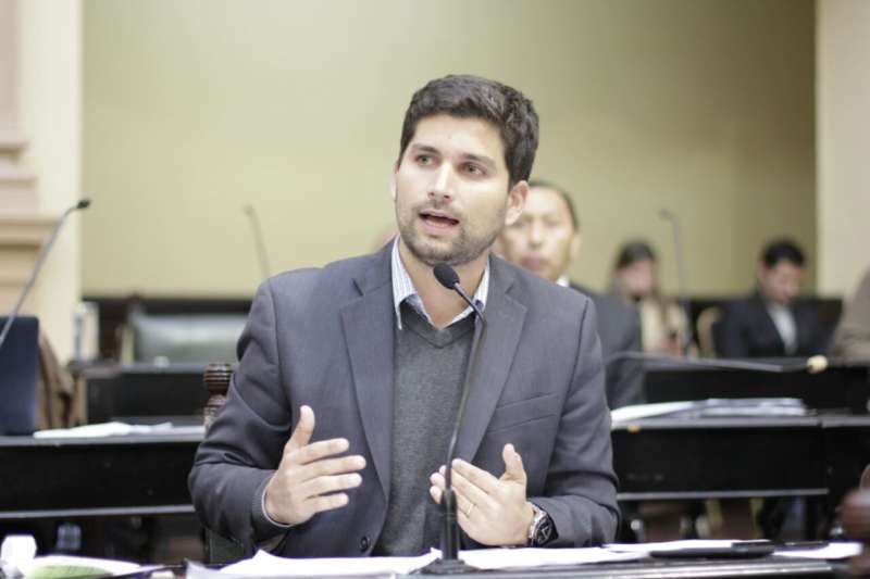 CFDCE26A-3BD6-4866-BD85-79CE22FAC55E