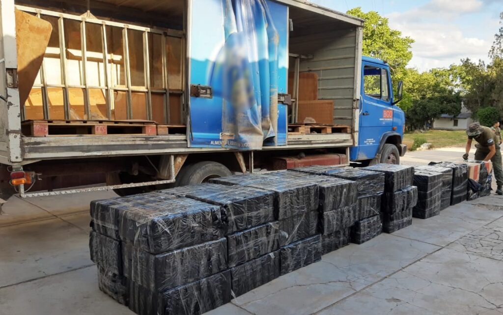 AGUAS BLANCAS CIGARROS