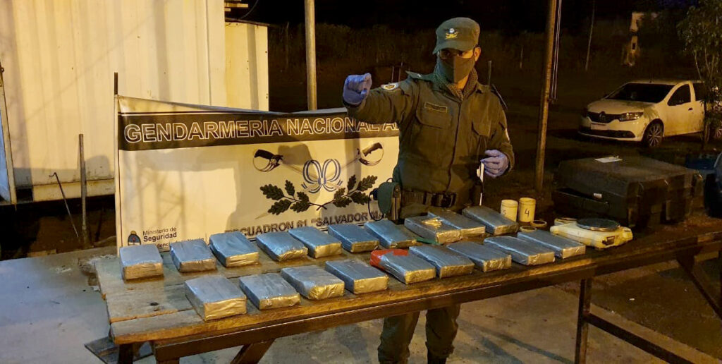 CF125355-7EE8-438C-80D0-F27652F51EF0