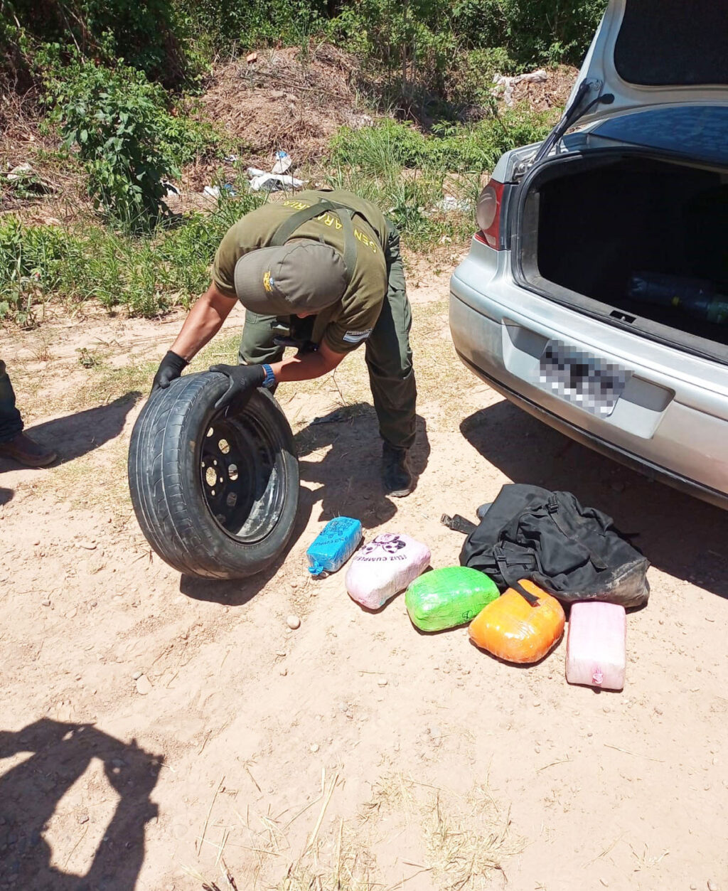 B7718F56-A892-47EC-BF48-B80BB637E425