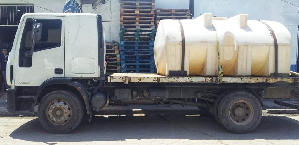 EFAB5DDD-3B2F-498B-85D7-4830CF0A1A25