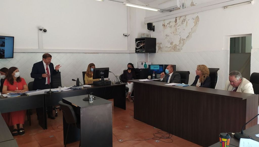 EB494169-E0BF-4EDC-ABB3-5894397B903B