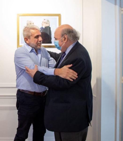 C0F3DF49-EE59-4021-AF95-82635327F226