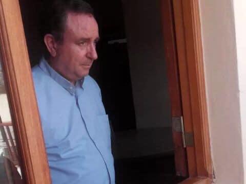 D8B7CA9D-6C16-4C4E-AC22-68C2E14E5B2F