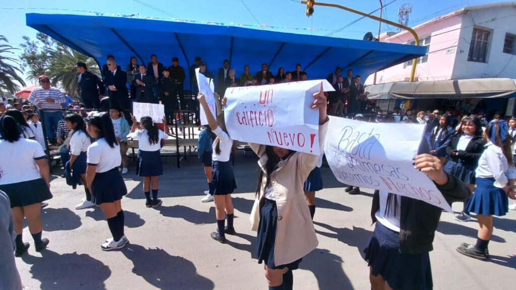COLONIA RECLAMO ALUMNOS