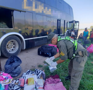 B065C220-FFAF-4959-A345-7399D91F3674