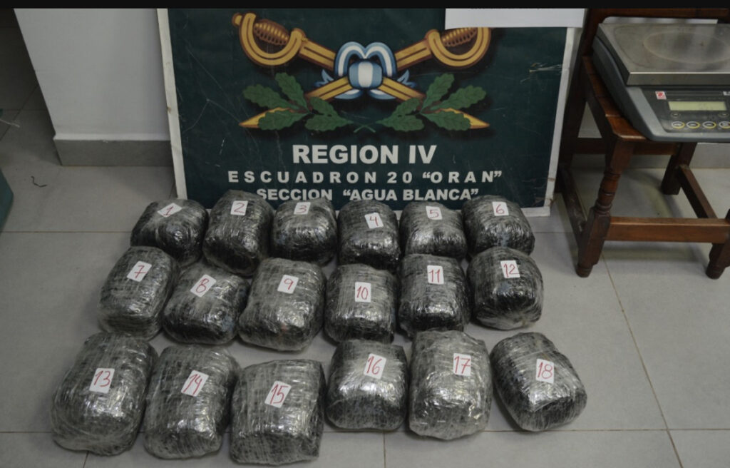 BA9D6BF8-F0CD-403F-A23A-F5059783CADF