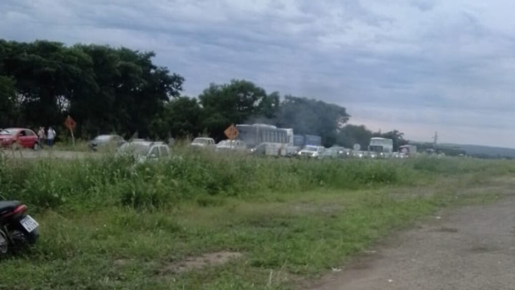 2C35DB2C-F219-498C-AD90-8D7D9632EE71