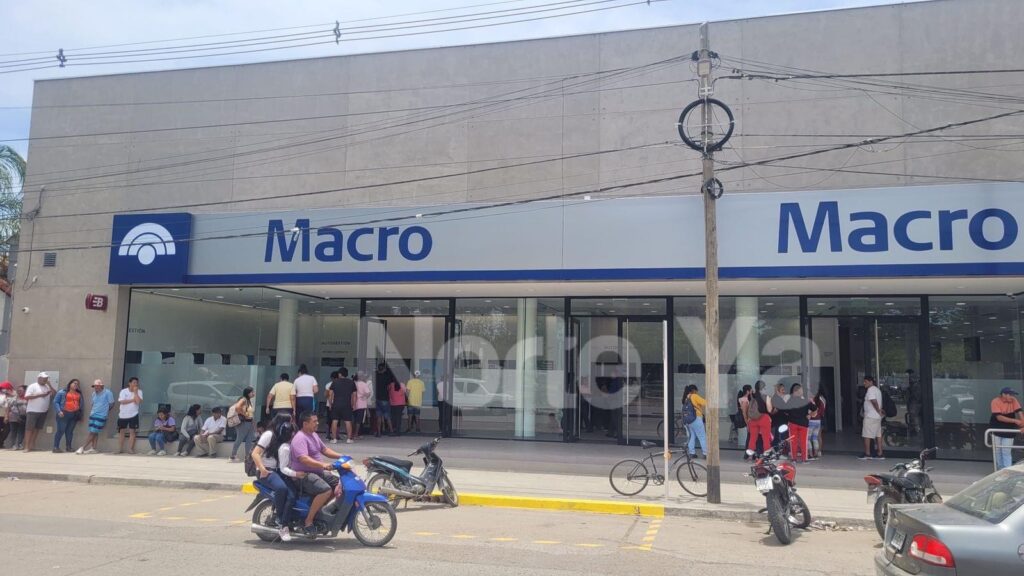 DC9DF8E1-A199-450F-8971-6BC0CA752BAD