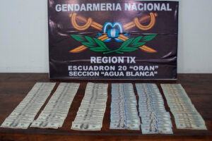 DOLARES SECUESTRADOS
