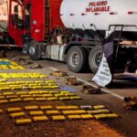Dos camiones cisternas con 388 kilos de cocaína