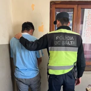 DETENIDO ROBO