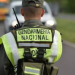 Un gendarme habría sido atropellado por un vehículo y terminó hospitalizado